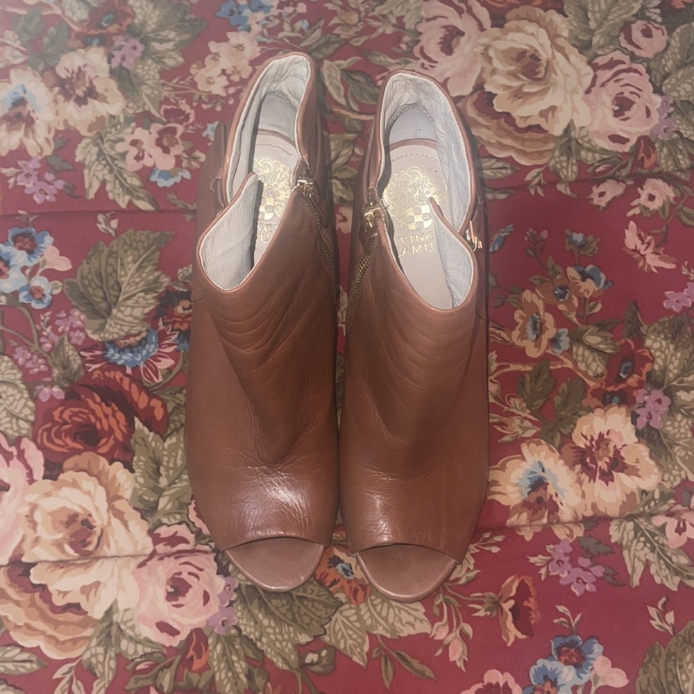 Open Toed Bootie Heels 🍂🤎👜 - Picture 6 of 9